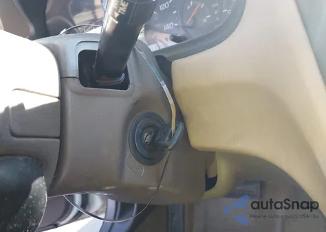 2000 Honda Accord 2.3 Lx from USA, damaged, VIN 1HGCG6653YA081002